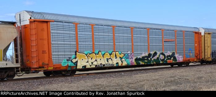 TTGX 985047 and BNSF rack